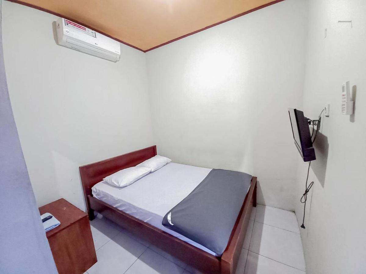 Hotel Gerung 2 near Luwes Mall Nganjuk Exterior foto